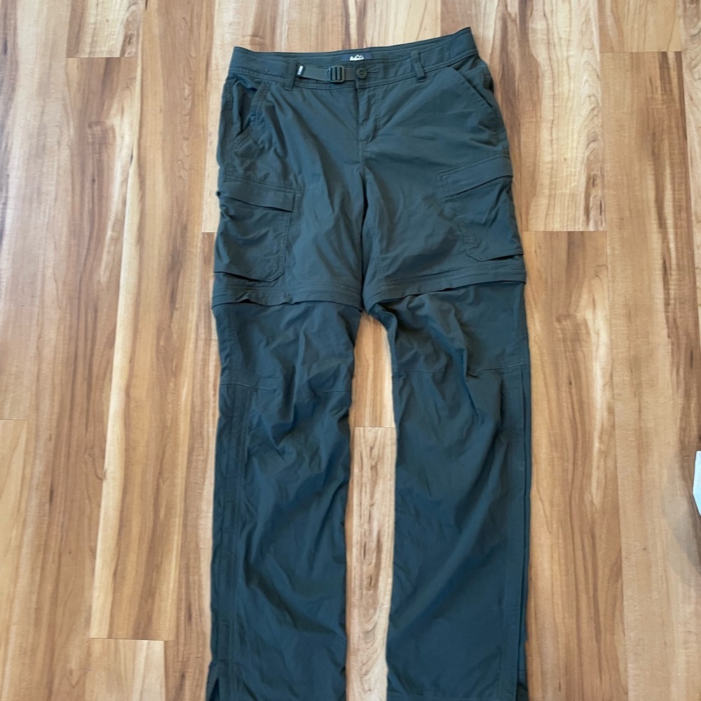 Green REI cargo hiking pants size 6